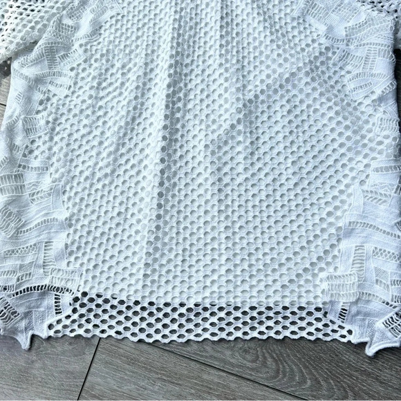 Trouve White White Mesh CROCHET OVERLAY Blouse - Picture 9 of 16